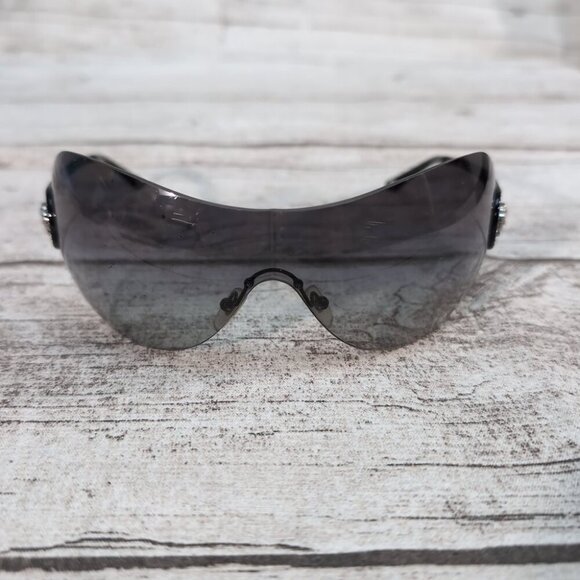 Versace MOD. 2113-B Black Shield Sunglasses 1009/11 – Women’s Oversized - Picture 2 of 14